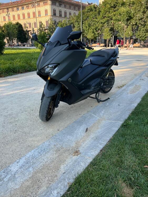 Yamaha T-Max 560 Tech Max (2020) (5)