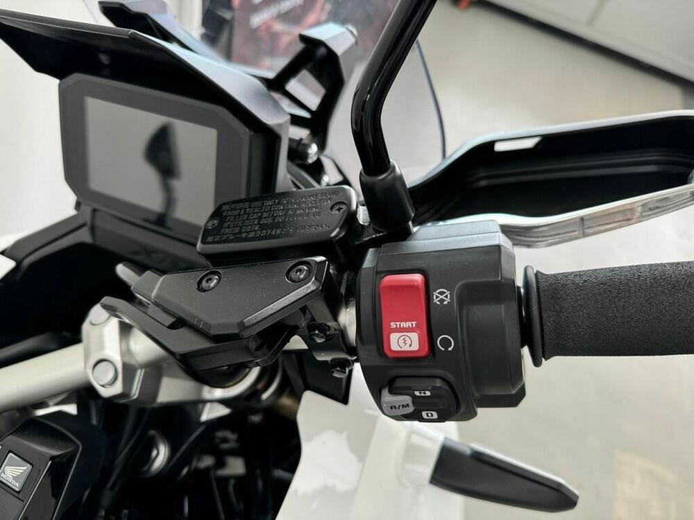 Honda X-ADV 750 DCT (2021 - 24) (4)