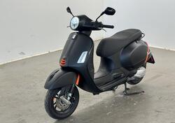 Vespa GTS 300 (2023 - 24) usata