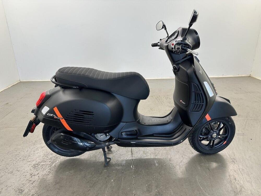 Vespa GTS 300 (2023 - 24) (5)