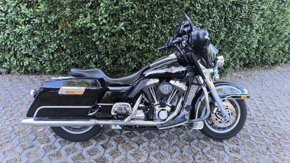 Harley-Davidson 1450 Electra Glide Ultra Classic (2003 - 05) - FLHTCUI (2)