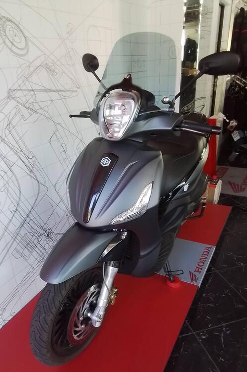 Piaggio Beverly 300 i.e. (2010 - 16) (3)