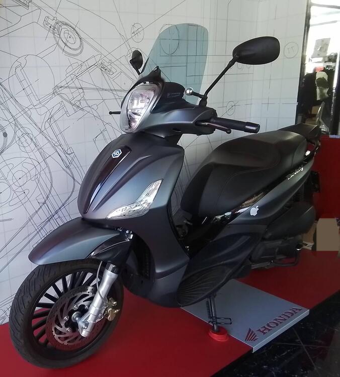 Piaggio Beverly 300 i.e. (2010 - 16) (4)