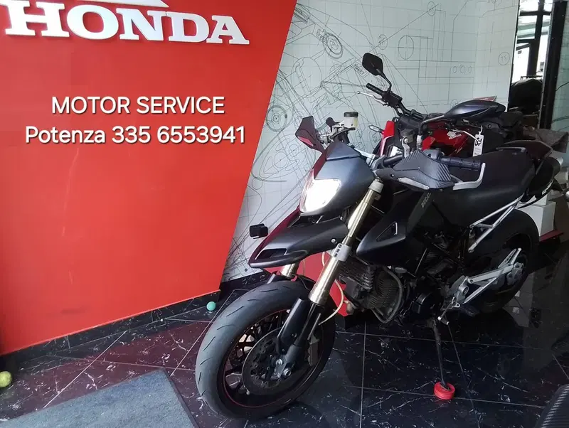 Ducati Hypermotard 1100 (2007 - 09) (5)