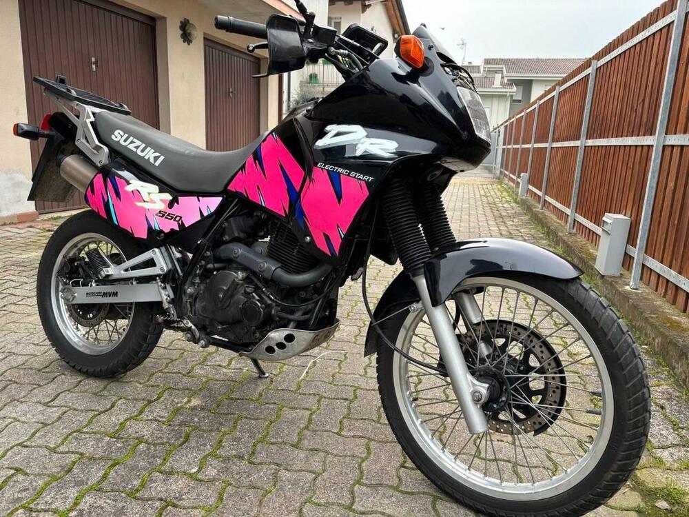 Suzuki DR 650 RSE (3)