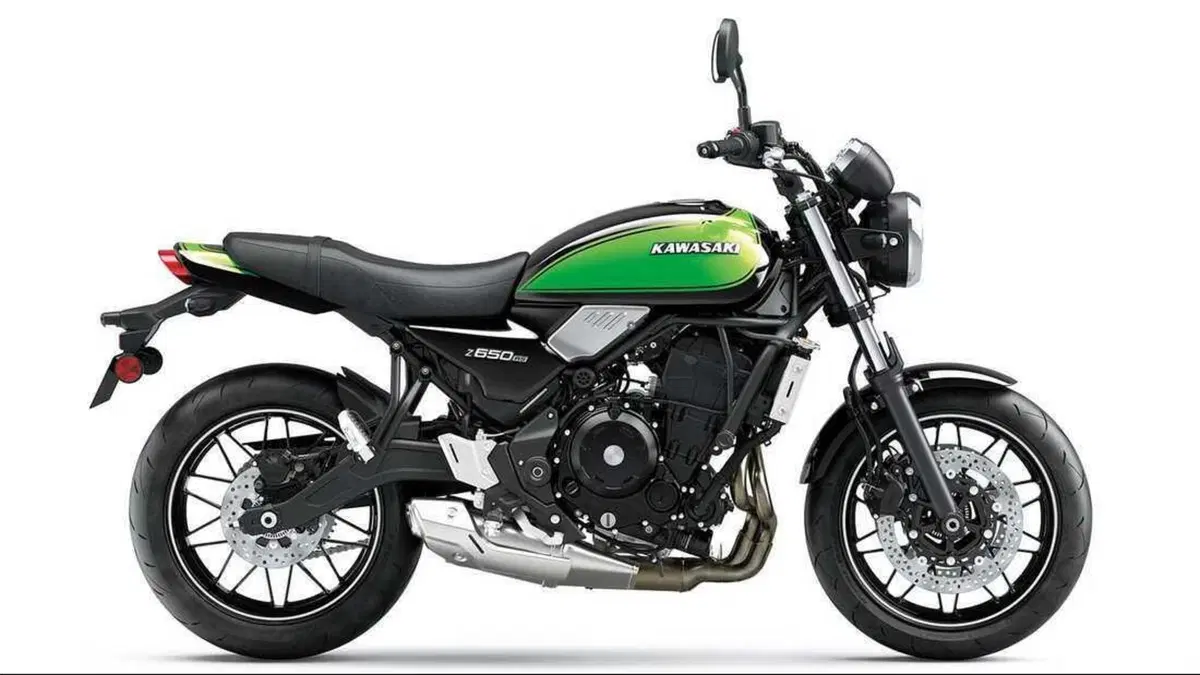 Kawasaki Z650 RS, nuovi colori 2025 per la modern classic giapponese (3)