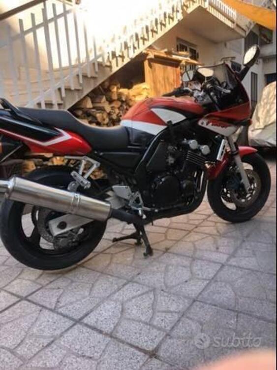 Yamaha FAZER 600