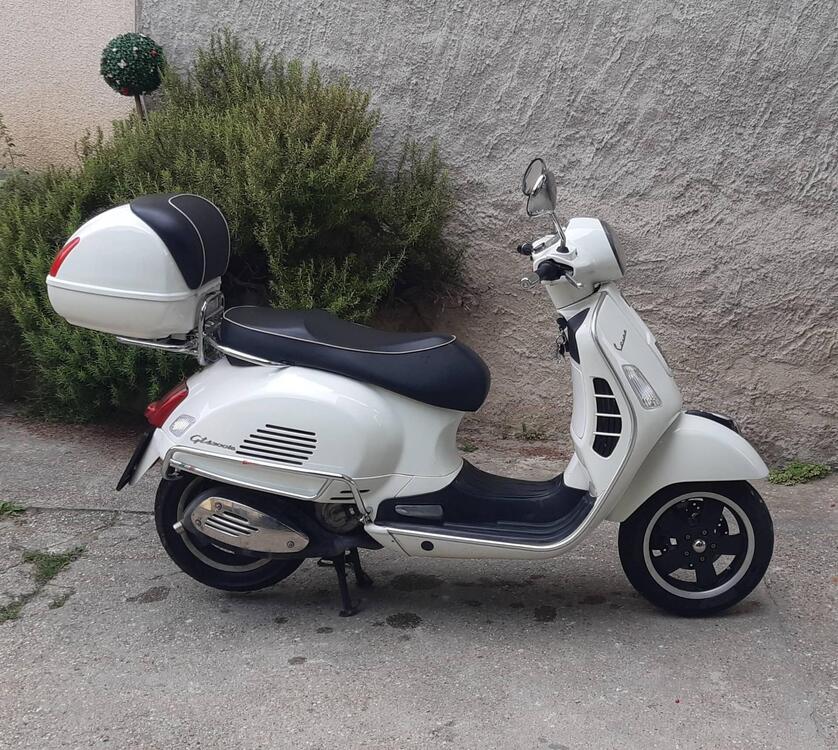 Vespa GTS 300 (2010 - 14)