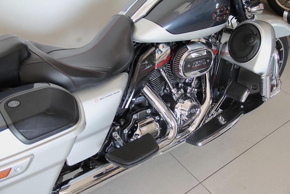 Harley-Davidson 117 Street Glide (2018 - 20) - FLHXSE (4)