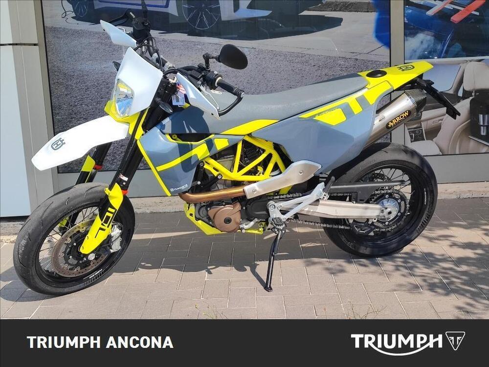 Husqvarna 701 Supermoto (2021)