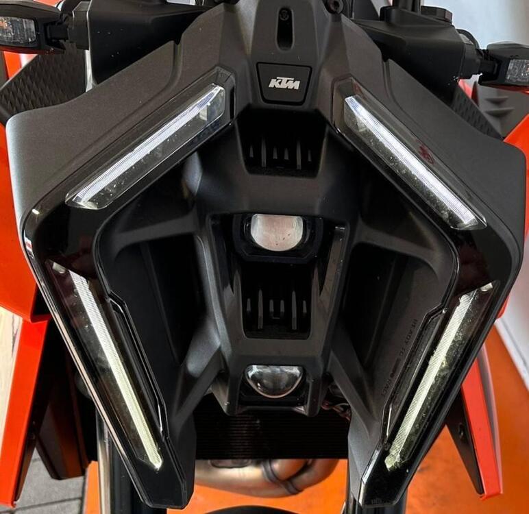 KTM 990 Duke (2024) (4)