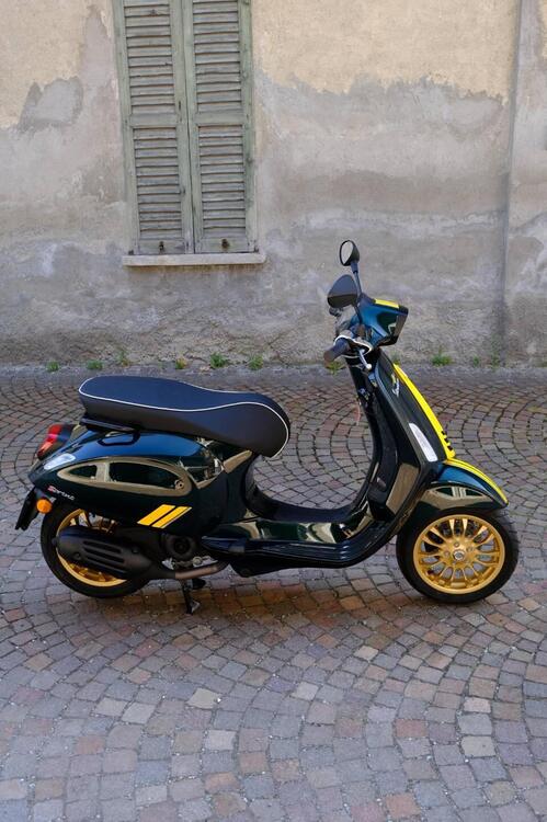 Vespa Sprint 50 Racing Sixties (2021 - 22) (2)