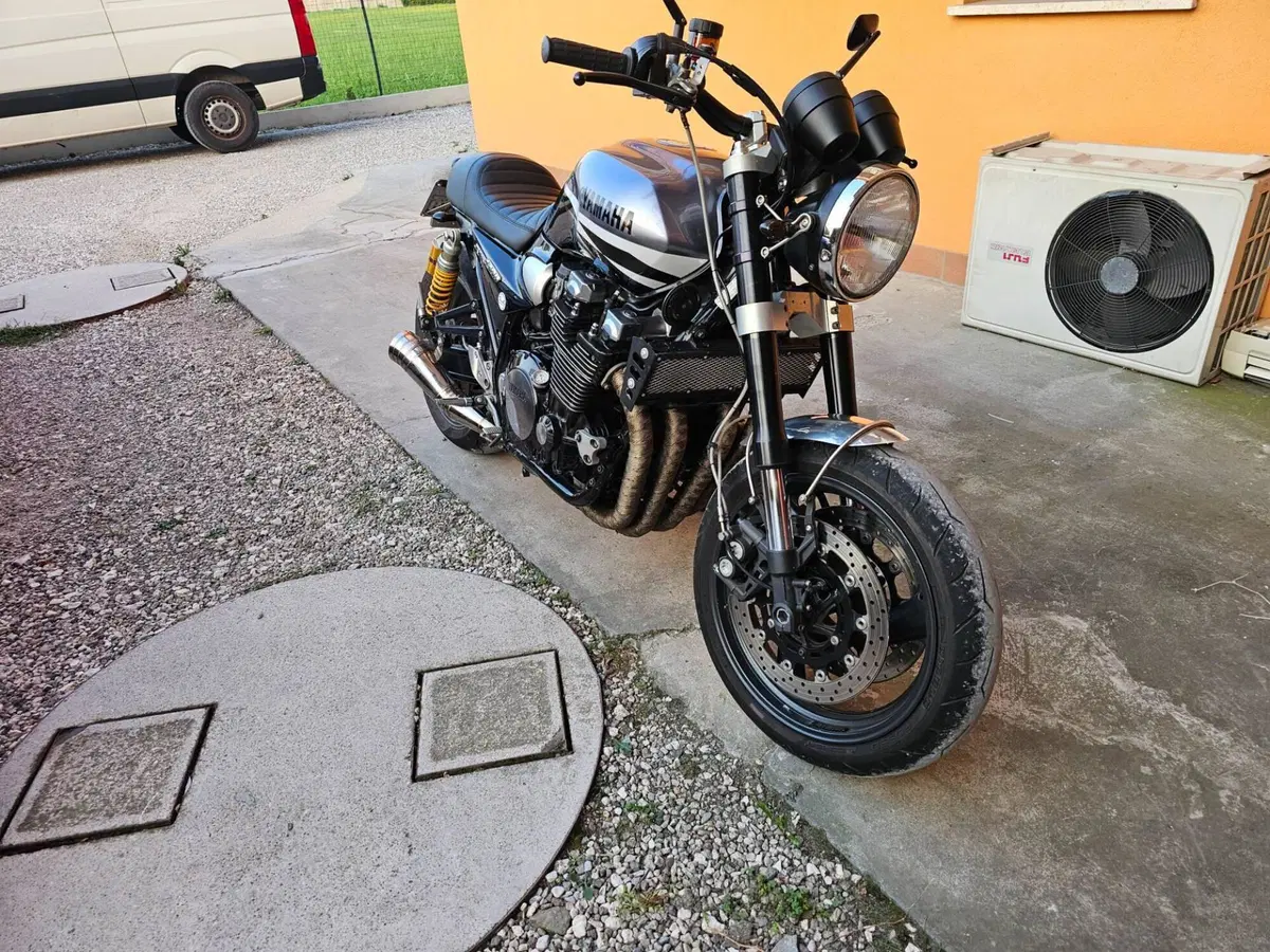 Yamaha XJR 1300 SP (1999 - 04) (7)