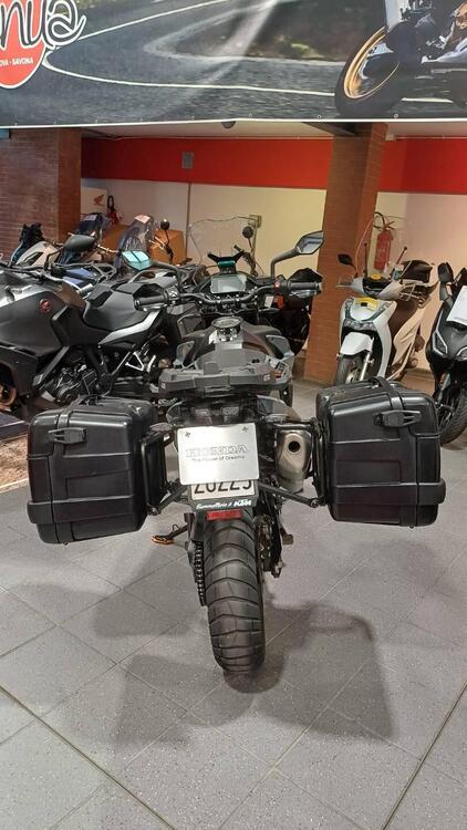 KTM 890 Adventure (2022) (4)