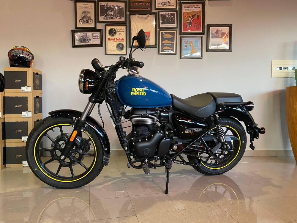 Royal Enfield Meteor 350 Fireball (2021 - 24)