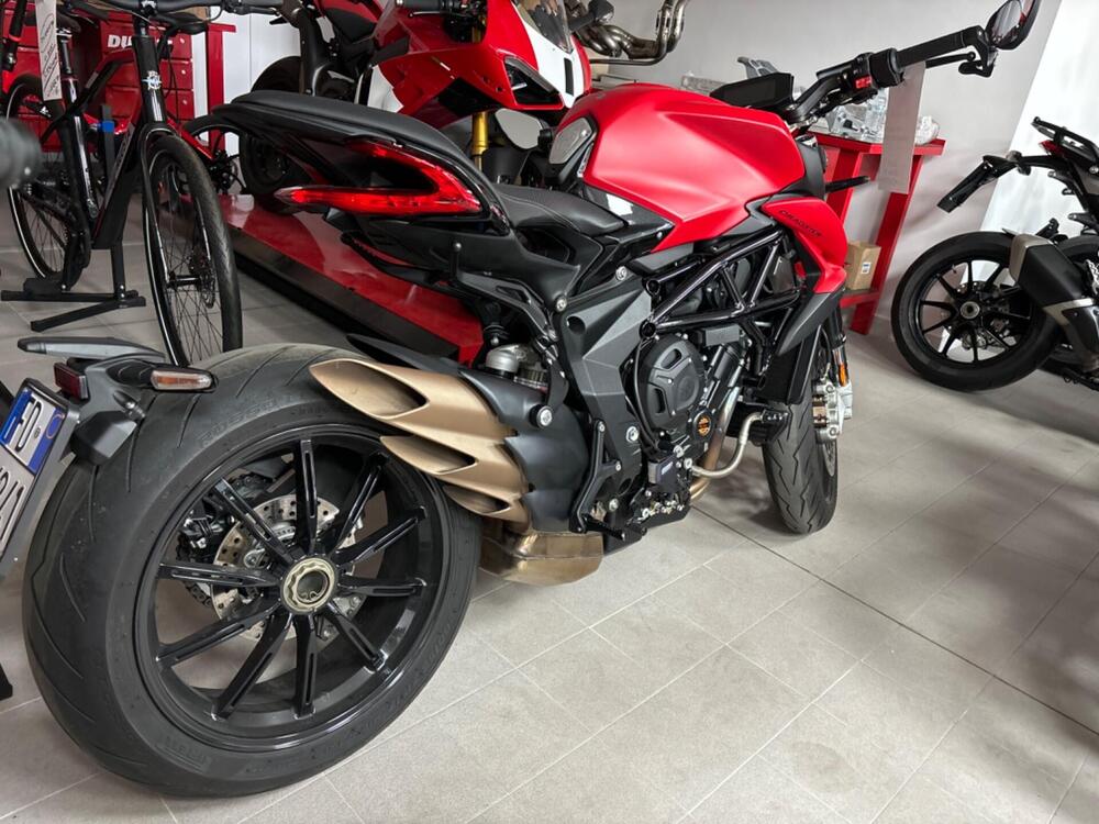 MV Agusta Dragster 800 Rosso (2021 - 23) (3)