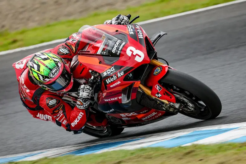 Ryo Mizuno in azione a Motegi con la Ducati V4 R Panigale del Team Kagayama