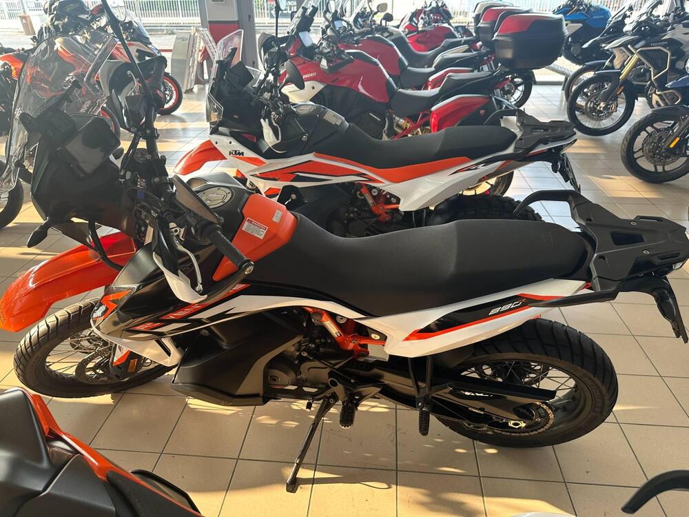 KTM 890 Adventure R (2021) (3)