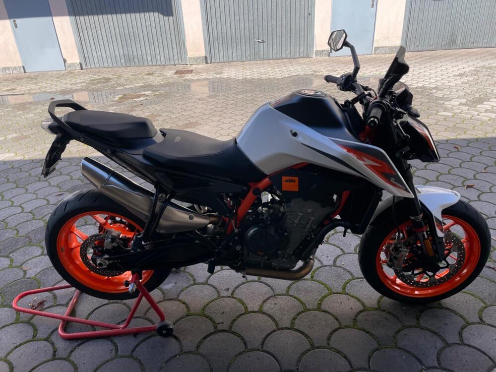 KTM 890 Duke R (2020)