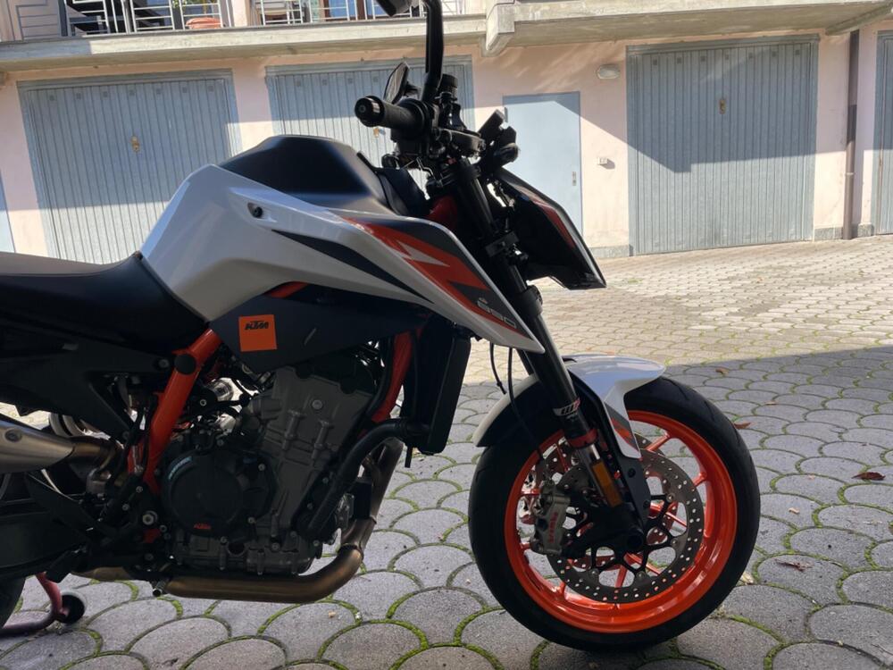 KTM 890 Duke R (2020) (3)