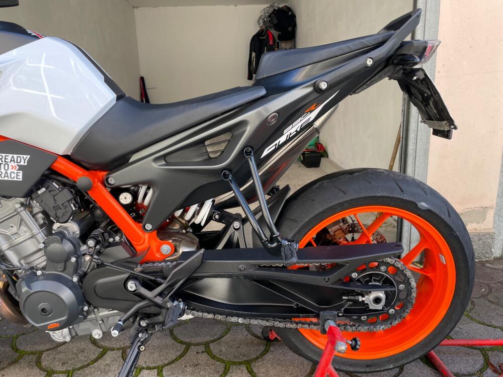 KTM 890 Duke R (2020) (5)