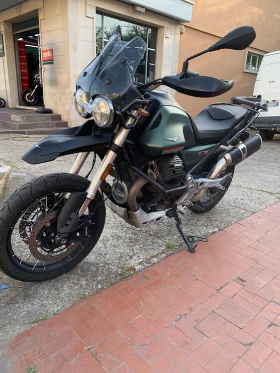 Moto Guzzi V85 TT (2021 - 23) (3)