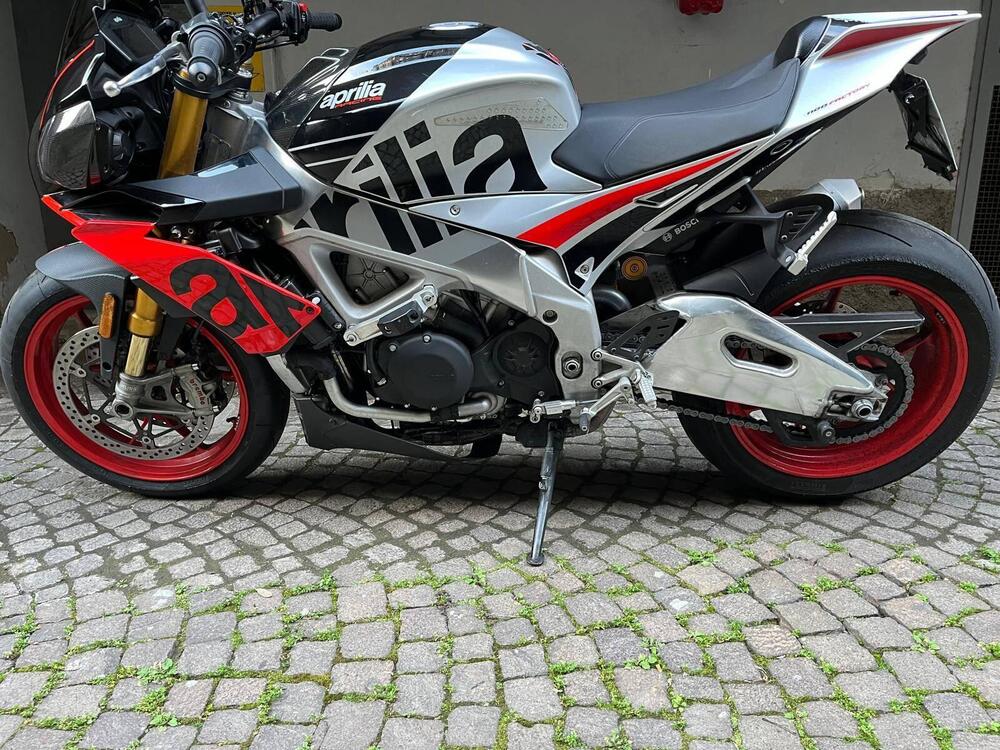 Aprilia Tuono 1100 V4 Factory (2019 - 20) (2)