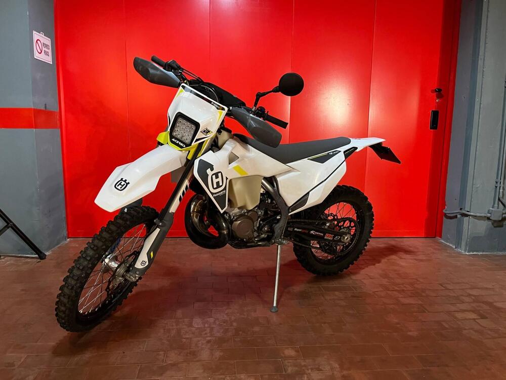 Husqvarna TE 300i (2022)