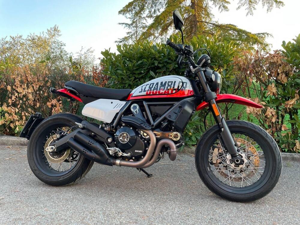 Ducati Scrambler 800 Urban Motard (2022)