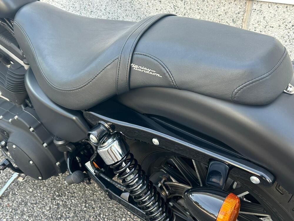 Harley-Davidson 883 Iron (2009 - 11) - XL 883N (5)