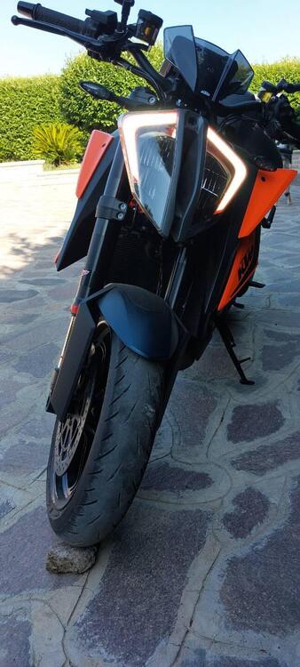 KTM 1290 Super Duke R (2022 - 23) (3)