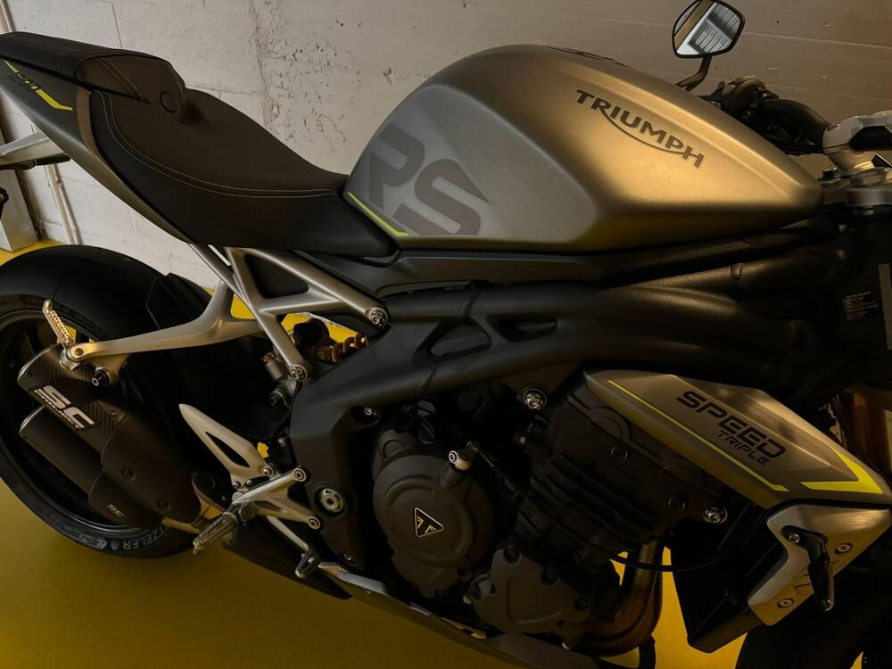 Triumph Speed Triple 1200 RS (2021 - 24) (4)