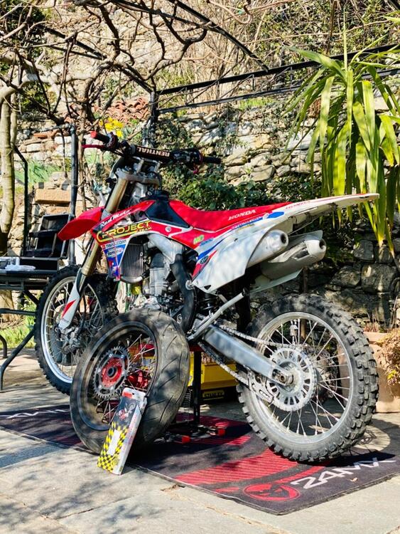 Honda CRF 450 R (2017) (5)