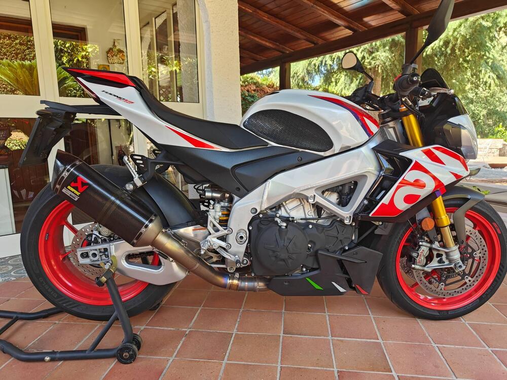 Aprilia Tuono 1100 V4 Factory Speed White (2023 - 24) (3)