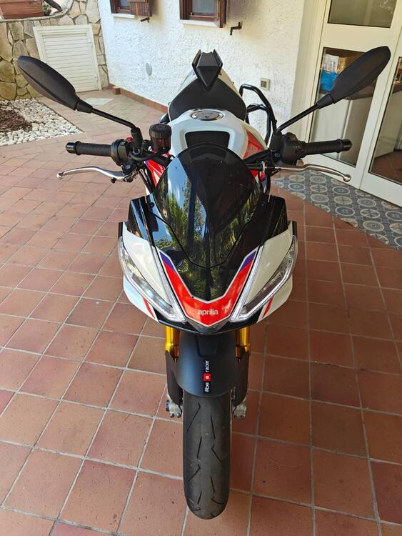 Aprilia Tuono 1100 V4 Factory Speed White (2023 - 24) (4)