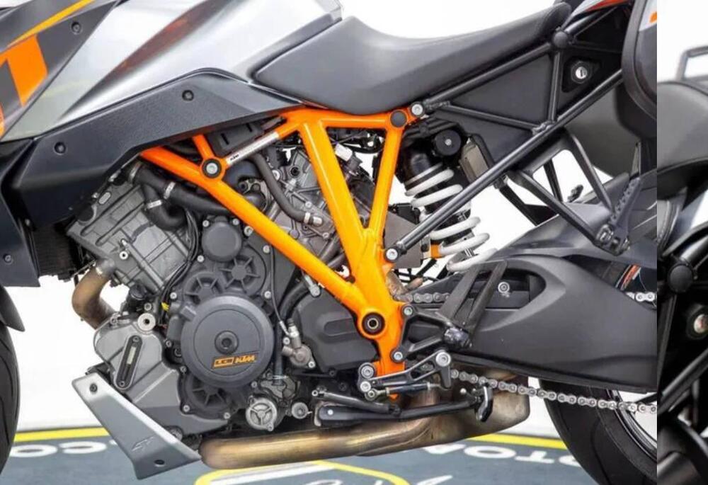 KTM 1290 Super Duke GT ABS (2016 - 18) (3)