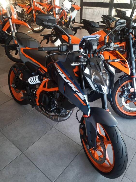 KTM 390 Duke (2024)