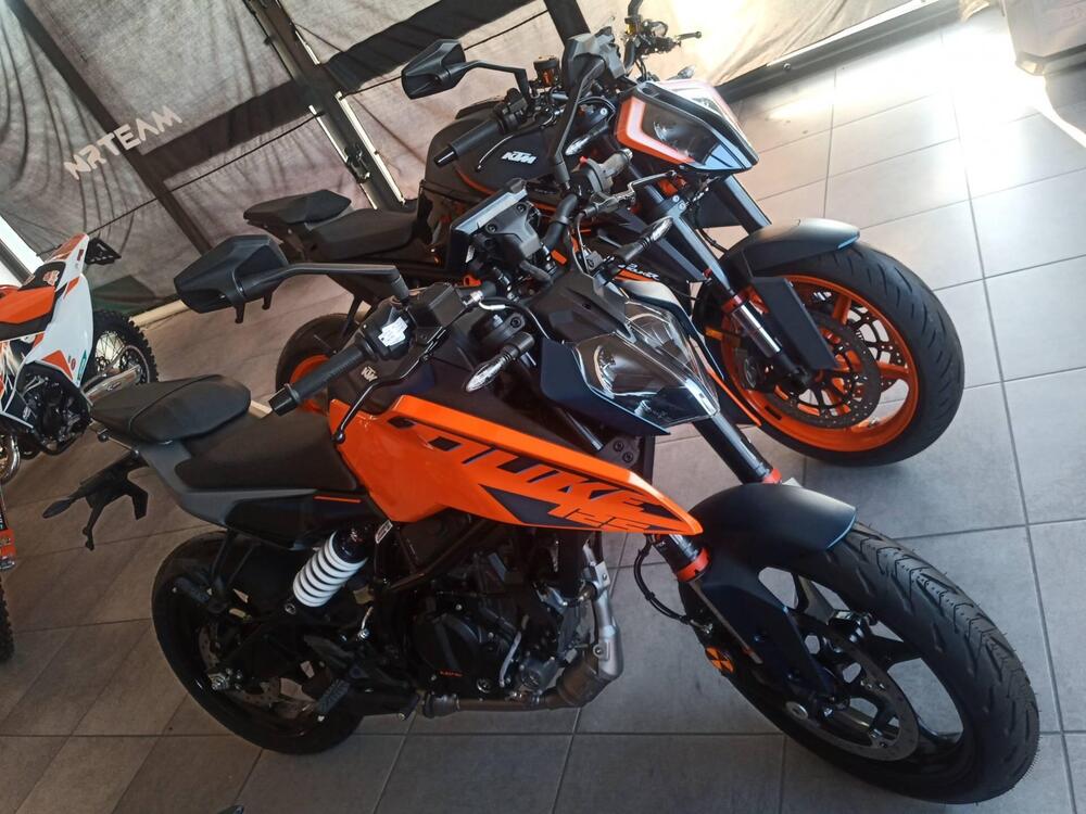 KTM 125 Duke (2024)