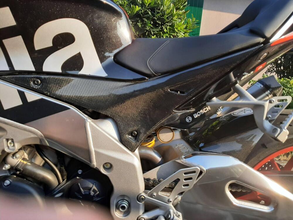 Aprilia Tuono 1100 V4 RR (2017 - 18) (3)