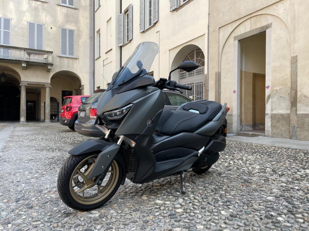 Yamaha X-Max 300 Tech Max (2021 - 24) (2)