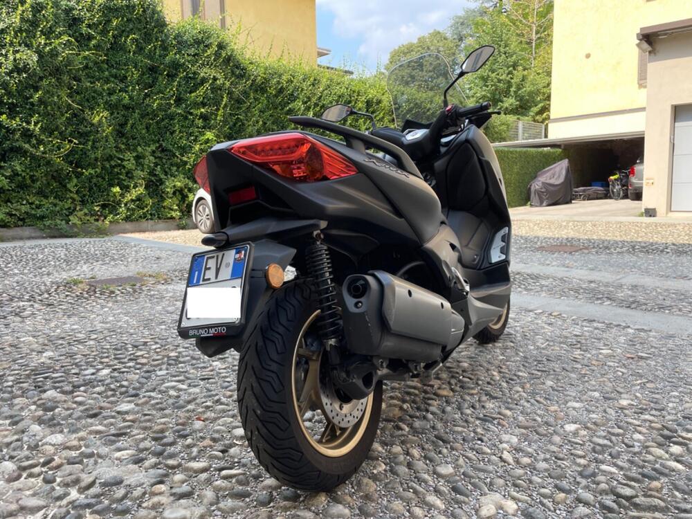 Yamaha X-Max 300 Tech Max (2021 - 24) (4)