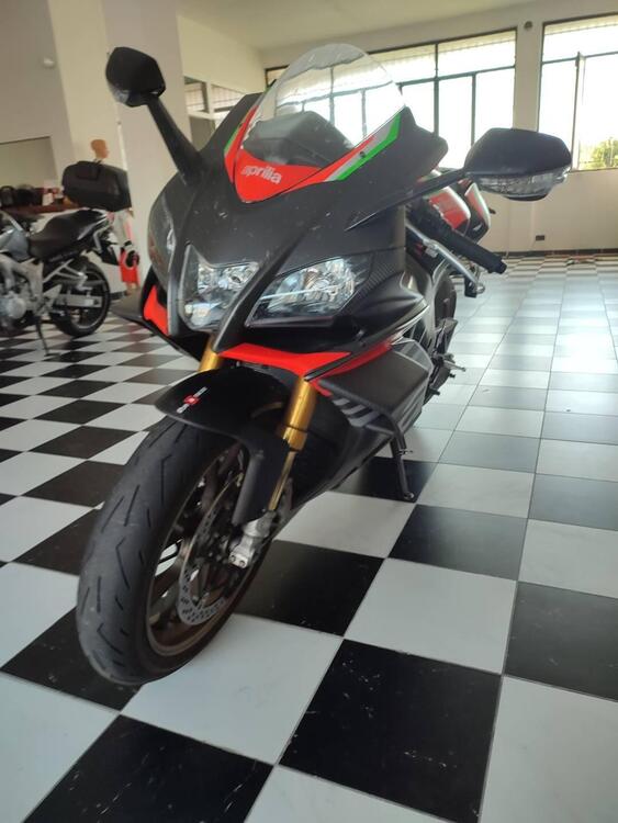 Aprilia RSV4 1100 Factory (2021 - 24) (4)