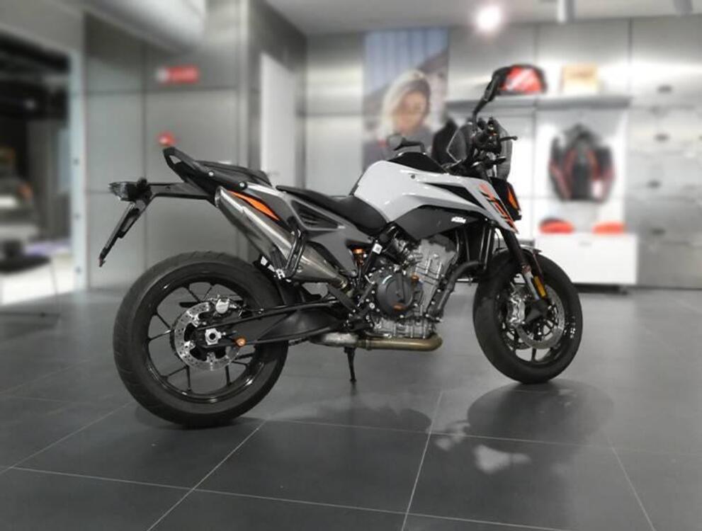 KTM 790 Duke L (2023 - 24) (3)