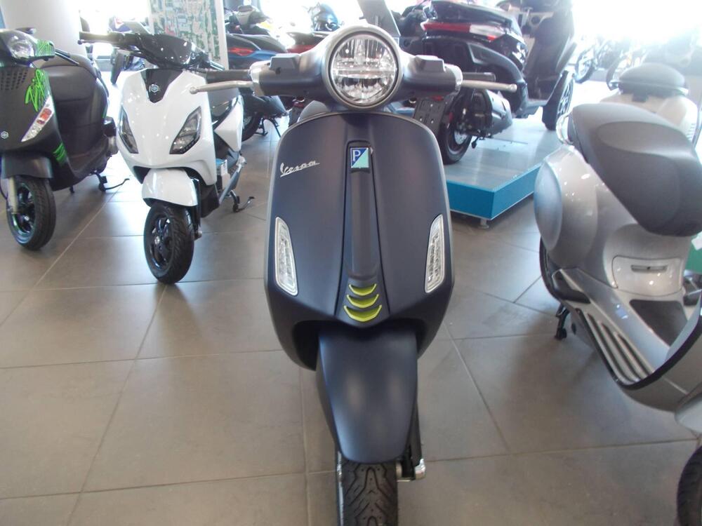 Vespa Vespa Elettrica 70 (2020 - 24) (2)