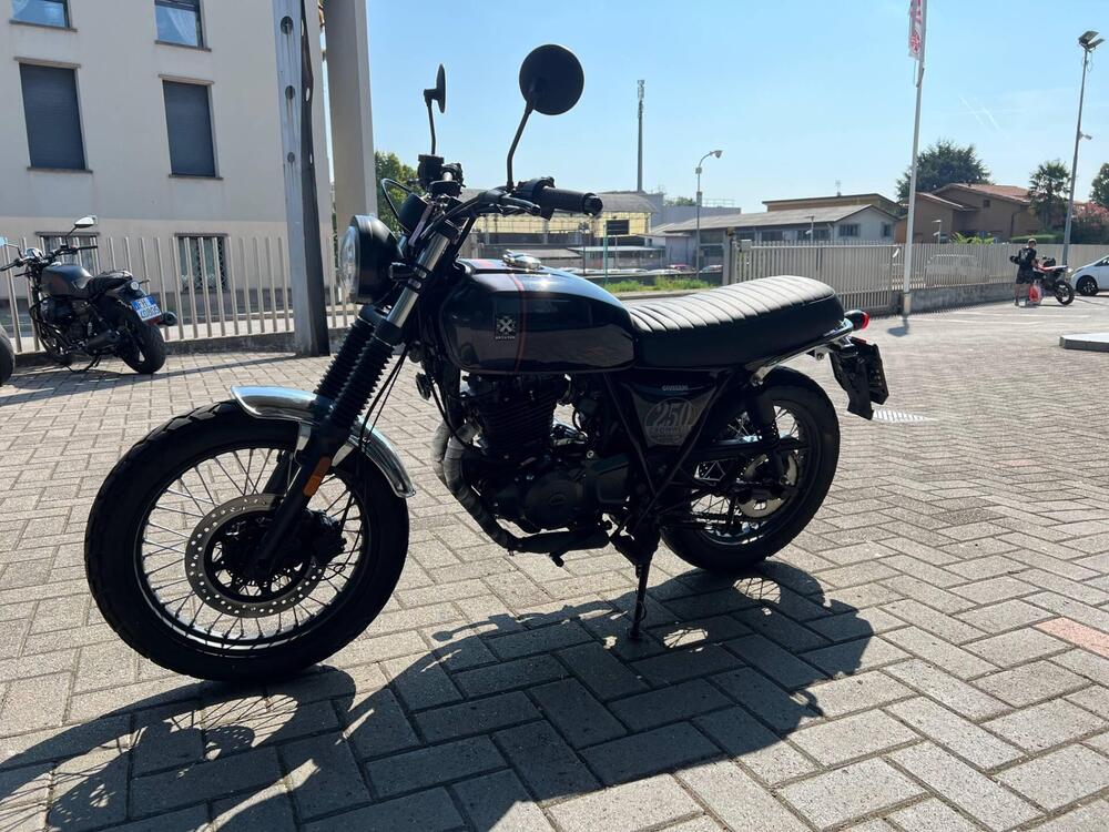 Brixton Motorcycles Cromwell 250 (2020) (3)