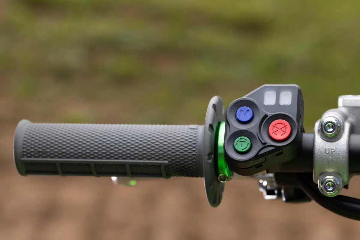 Kawasaki KX250 2025 TEST: tutta nuova e pronta per il mondiale MX2 (7)