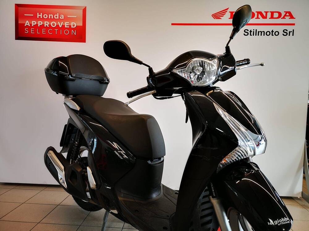 Honda SH 150 i ABS (2013 - 16) (2)