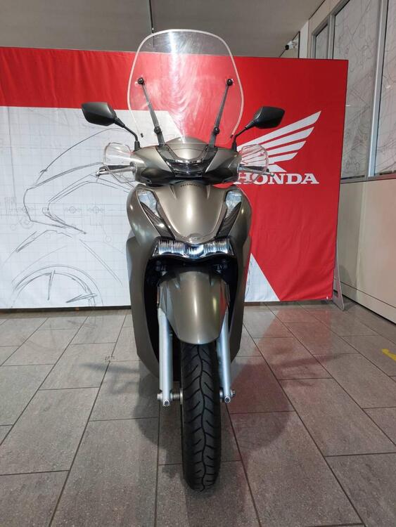 Honda SH 350 (2021 - 24) (3)