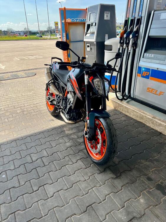 KTM 890 Duke R (2022 - 23) (5)