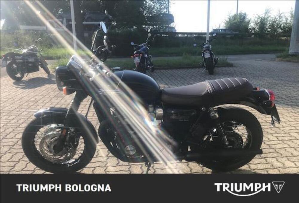 Triumph Bonneville T120 (2021 - 24) (3)